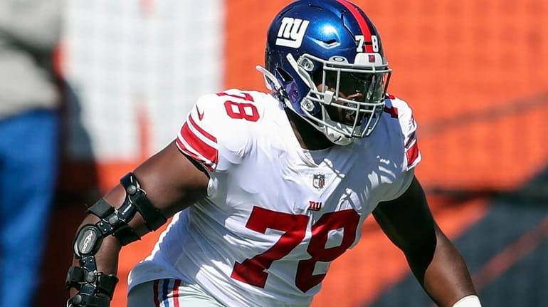 Giants offensive tackle Andrew Thomas  against the Chicago Bears on...