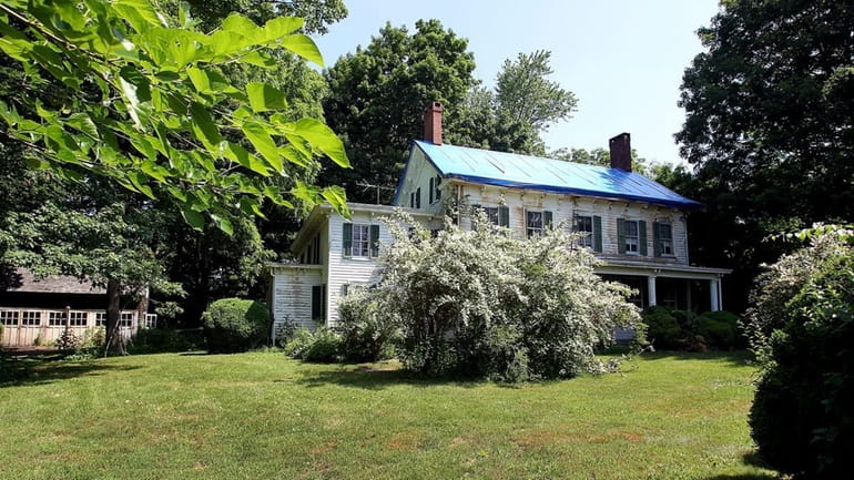 The 1860s Marion Carll farm was left to the Commack...