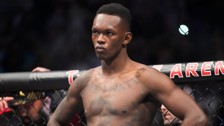 Israel Adesanya prepares to fight Jared Cannonier in a middleweight...