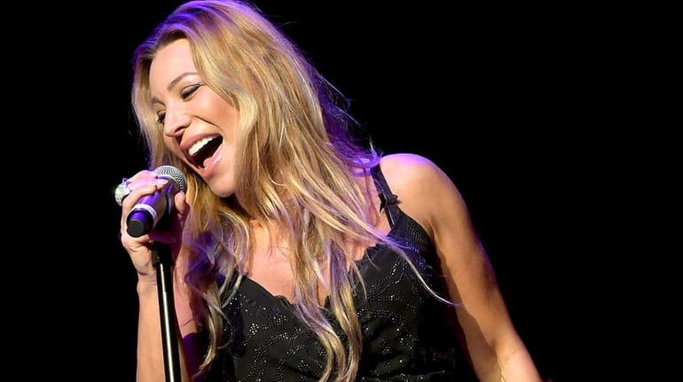 Taylor Dayne is coming to the NYCB Theatre at Westbury.