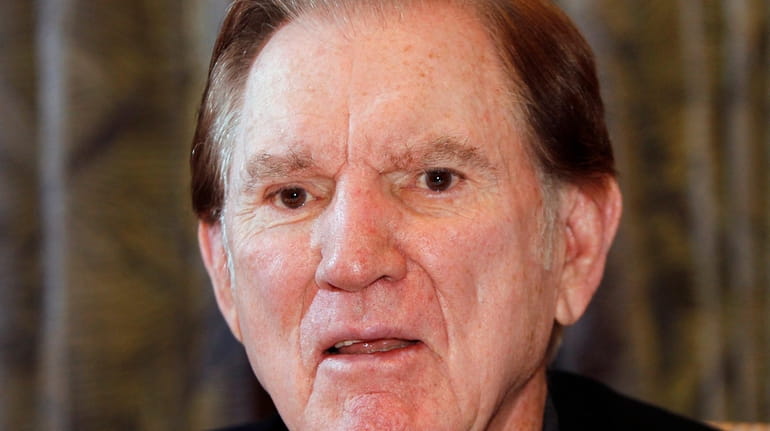 Hall of Fame football player Forrest Gregg talks about his...