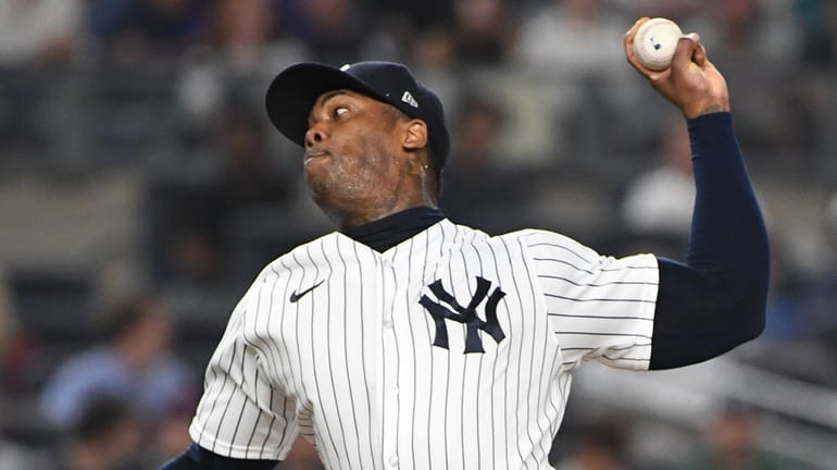 Yankees relief pitcher Aroldis Chapman against the Seattle Mariners in...