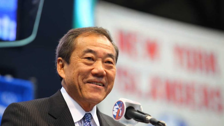 New York Islanders owner Charles Wang announces a county-wide public...