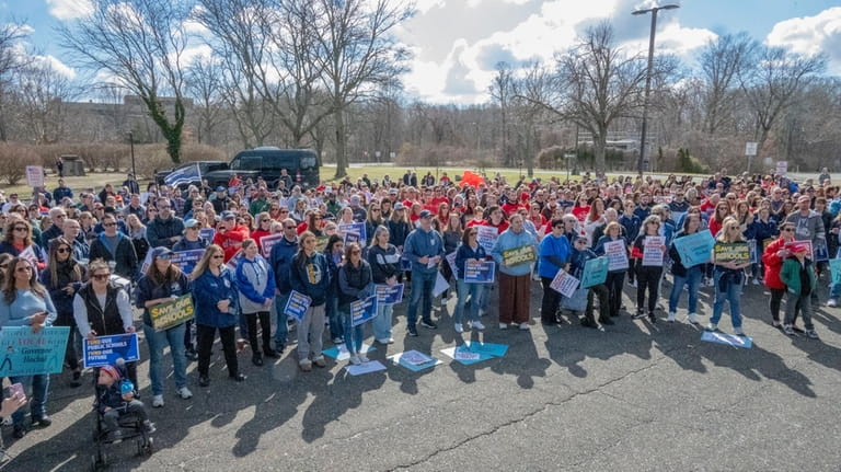 Teachers and supporters rally in Hauppauge on March 16. 