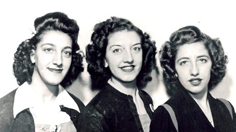 A early circa 1940ss portrait shows the "Homefront Sisters" Sarah D'Onofrio, Josephine...