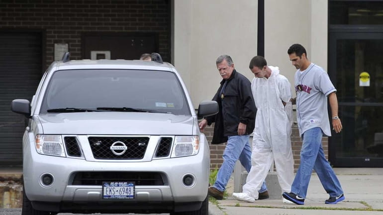 Medford drugstore murder suspect David Laffer in police custody on...