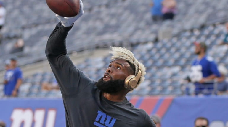 Giants wide receiver Odell Beckham makes a one-handed catch during...
