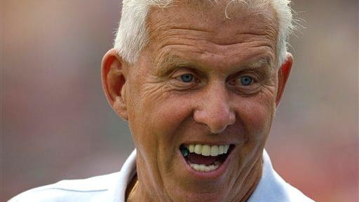 Retired NFL football coach Bill Parcells chats with New York...