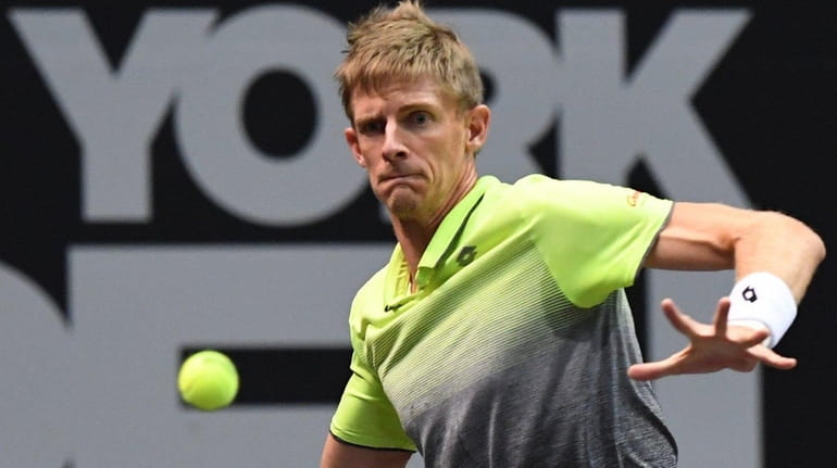 Kevin Anderson, the top seed, returns to No. 2 Sam...