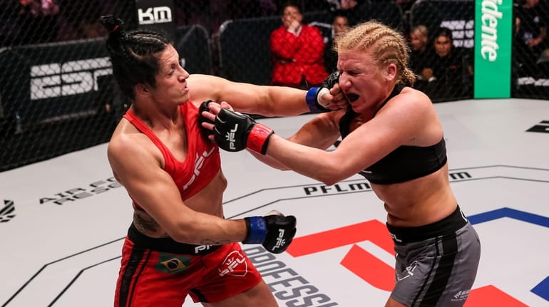 Roberta Samad defeated Moriel Charneski by unanimous decision at PFL 1...