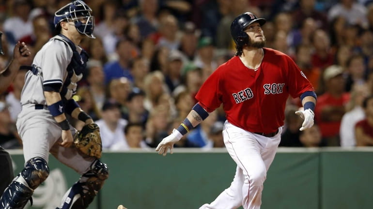 Boston Red Sox's Jarrod Saltalamacchia watches his grand slam in...