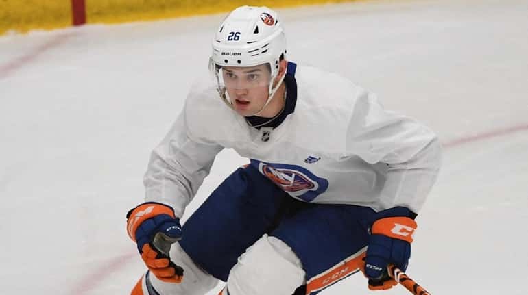 Islanders right wing Oliver Wahlstrom skates during training camp at...
