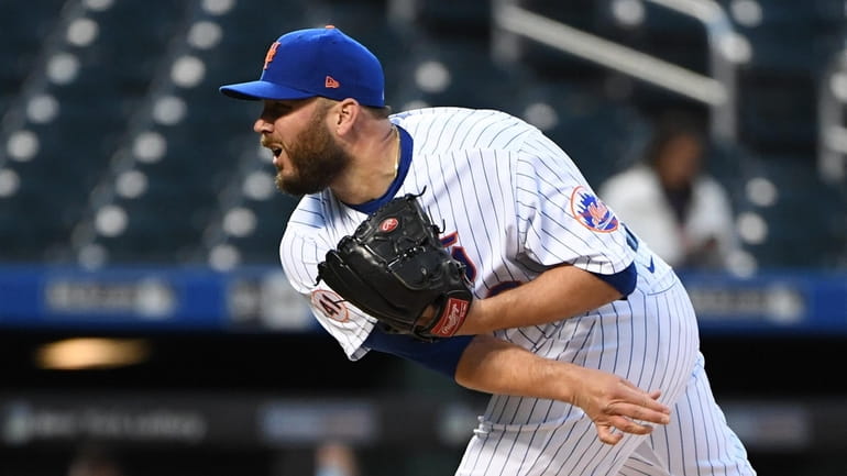 Tommy Hunter has recovered from six herniations in his back.