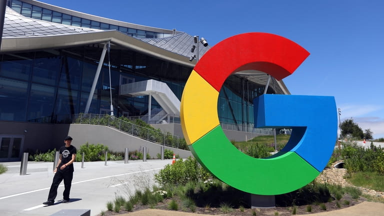 Google will invest $9.5 billion in offices this year.