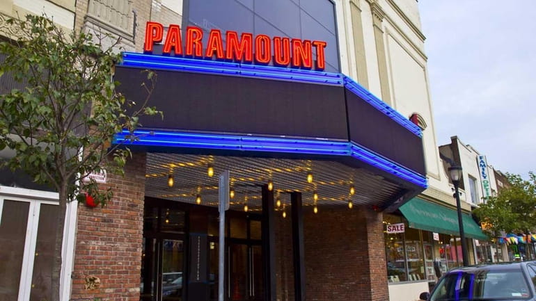 The Paramount Theater on New York Avenue in Huntington. (Sept....