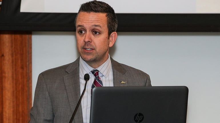 NYSPHSAA executive director Robert Zayas in 2019.