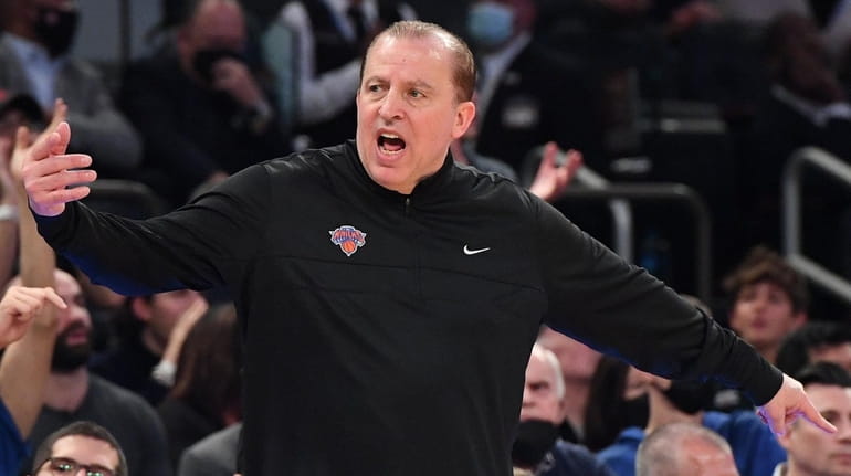 Knicks head coach Tom Thibodeau gestures during the second half...