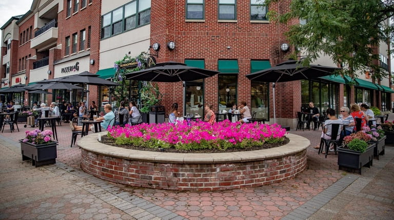 Seventh Street is a shopping and dining destination in Garden City.