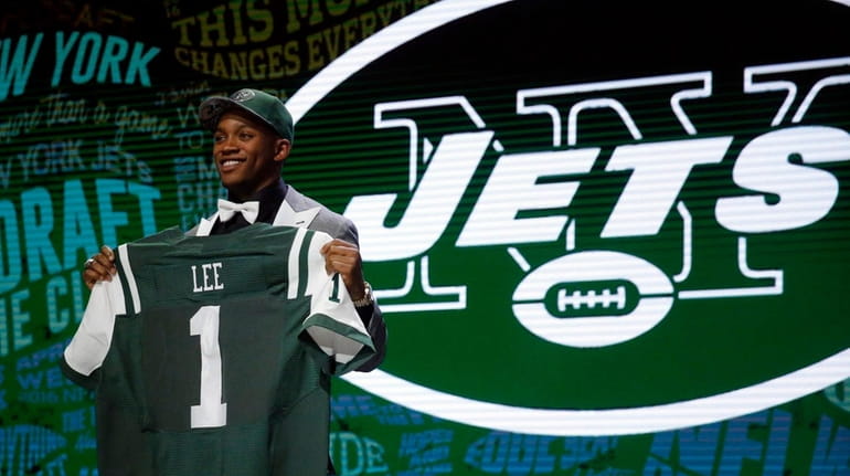 New Jet Darron Lee poses for photos after being selected...