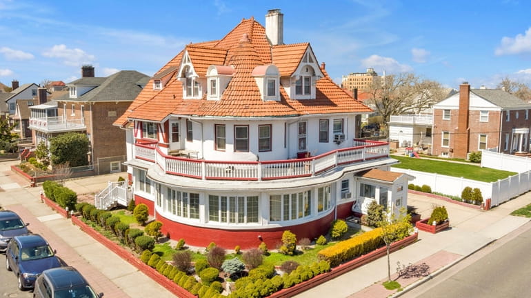 This Queen Anne Victorian in Long Beach is on the...