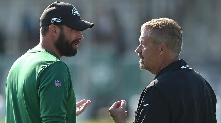 Jets head coach Adam Gase, left, and defensive coordinator Gregg...