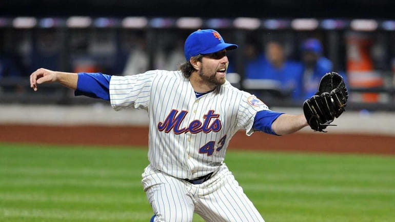 The Mets are wary of R.A. Dickey's plan to climb...