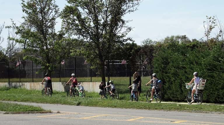 Bicyclists on Rock Hall Road