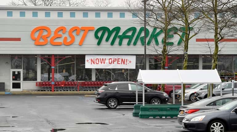 Best Market has opened a new store in Syosset, at...