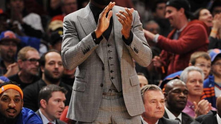 Baron Davis cheering the Knicks on during the first half...