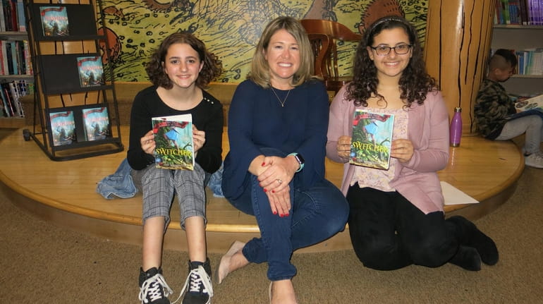 Long Island author Jen Calonita with Kidsday reporters Olivia Casabianca,...