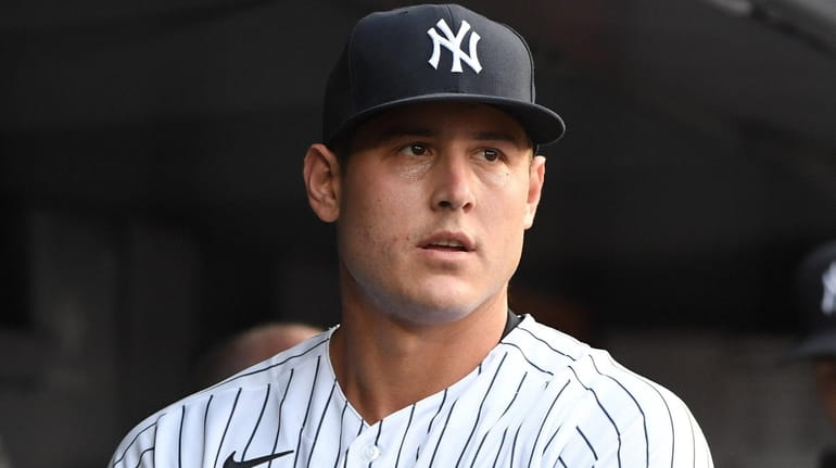 Yankees first baseman Anthony Rizzo chose not to get the...