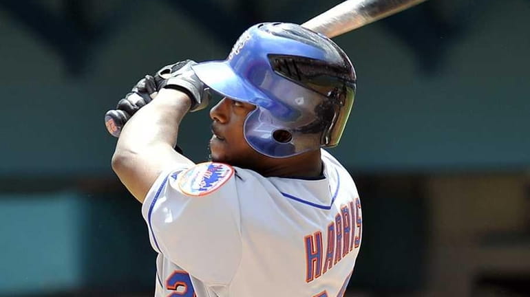 New York Mets' Willie Harris connects for a two-run home...