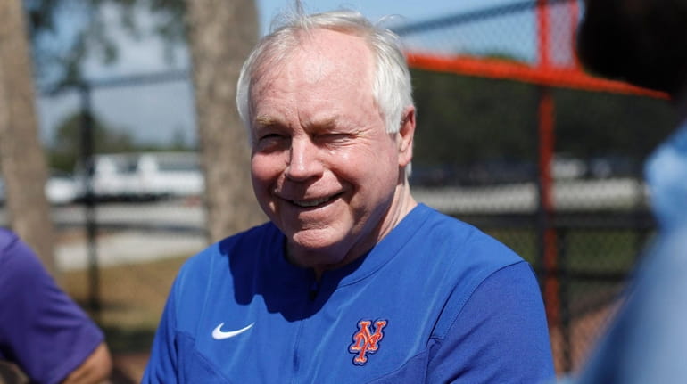 New York Mets manager Buck Showalter talks to the press...