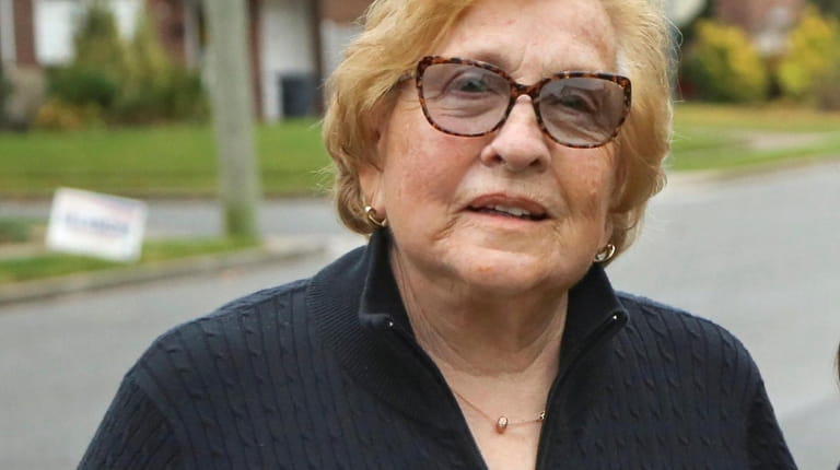 Marian Goldstein of Baldwin Harbor was diagnosed with lung cancer...