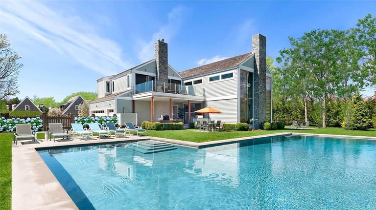 Priced at $5,295,000, this six-bedroom and 6½-bathroom home in East...