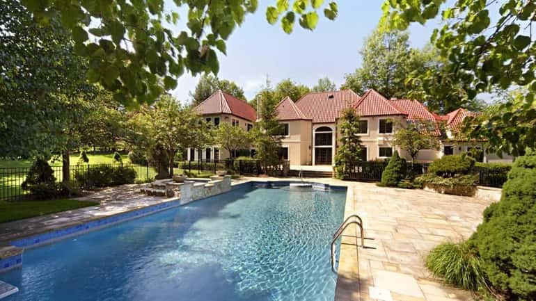 Grammy Award-winning musician Alicia Keys is selling her gated 9,000-square-foot...