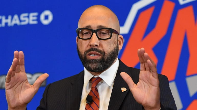 Knicks new head coach David Fizdale answers questions from the...