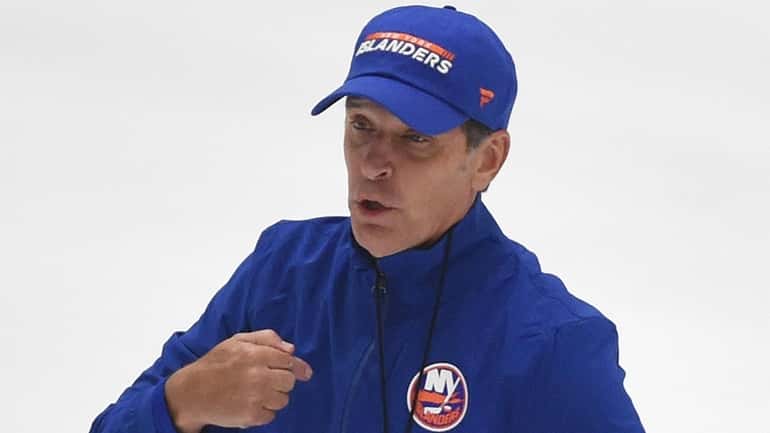 Islanders first-year head coach Lane Lambert runs practice during the team's...