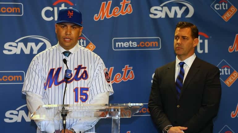Mets manager Carlos Beltran talks after being introduced by GM...