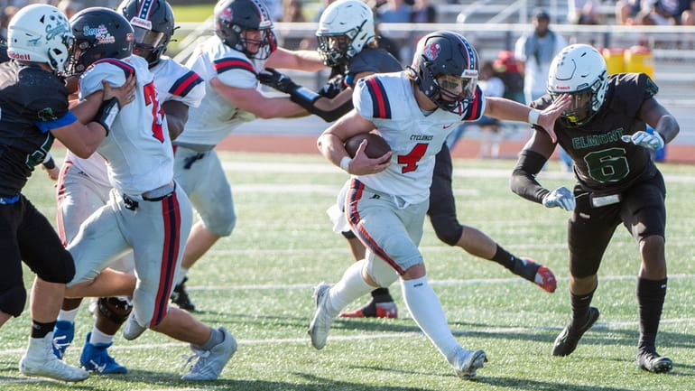 South Side QB #4 Owen West rushes for TD. South...