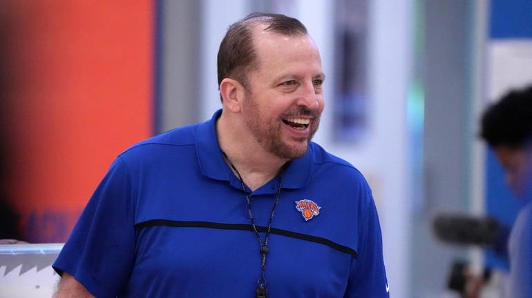 Knicks head coach Tom Thibodeau during practice at the team's...