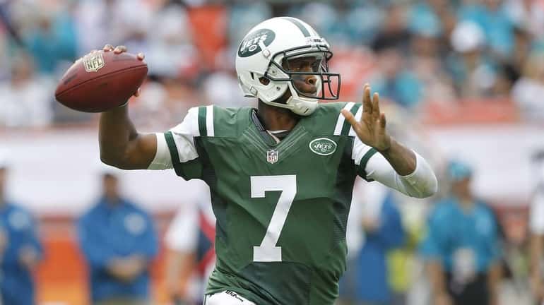 Geno Smith throws the ball during a game against the...
