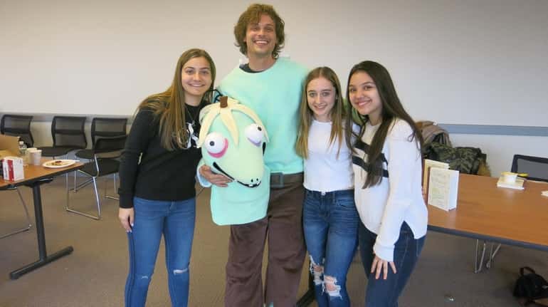 Actor and author Matthew Gray Gubler with Kidsday reporters Samantha...