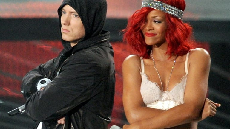 Eminem and Rihanna open the 2010 MTV Video Music Awards...
