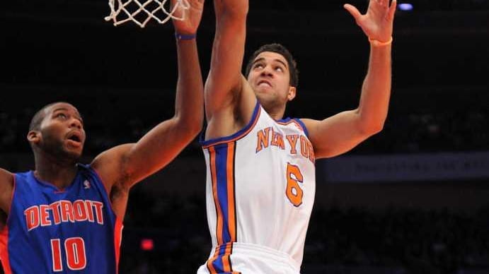 New York Knicks point guard Landry Fields (6) drives to...