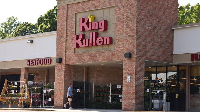 Amazon is eyeing the King Kullen supermarket in Glen Cove...