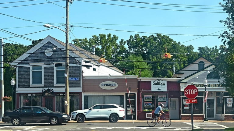 Businesses at the intersection of Middle Road and Bayport Avenue in Bayport