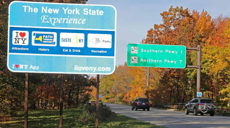 A New York State tourism sign on the Meadowbrook State...