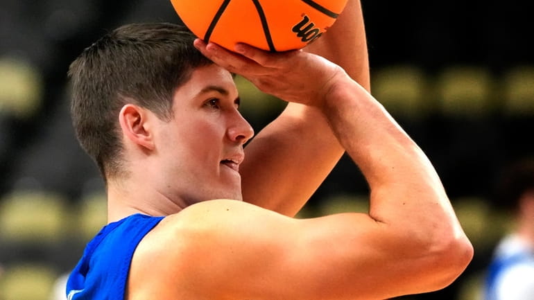 Kentucky's Reed Shepherd takes part in the NCAA college basketball...