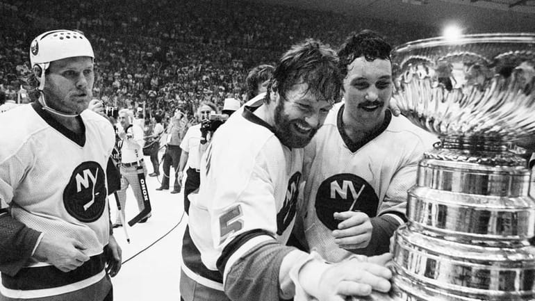 Bobby Nystrom scores in overtime to give the Islanders a...